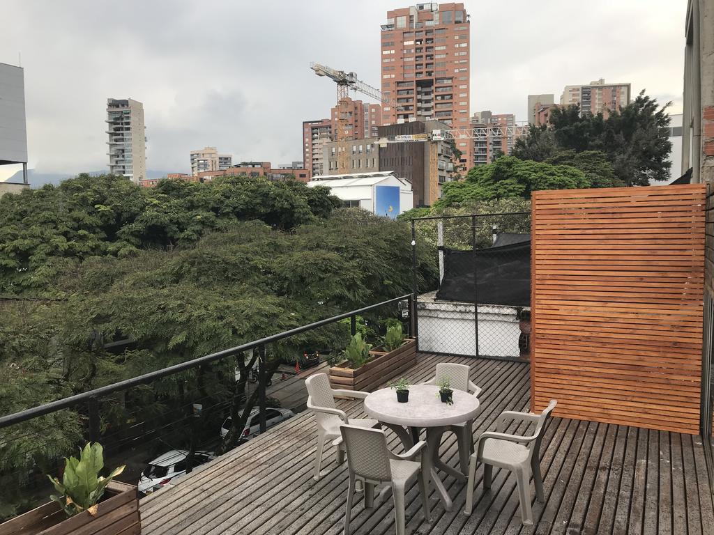 Two Br Apartment Lleras Medellín Buitenkant foto
